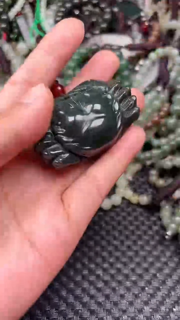 和田玉未镶嵌颈饰1