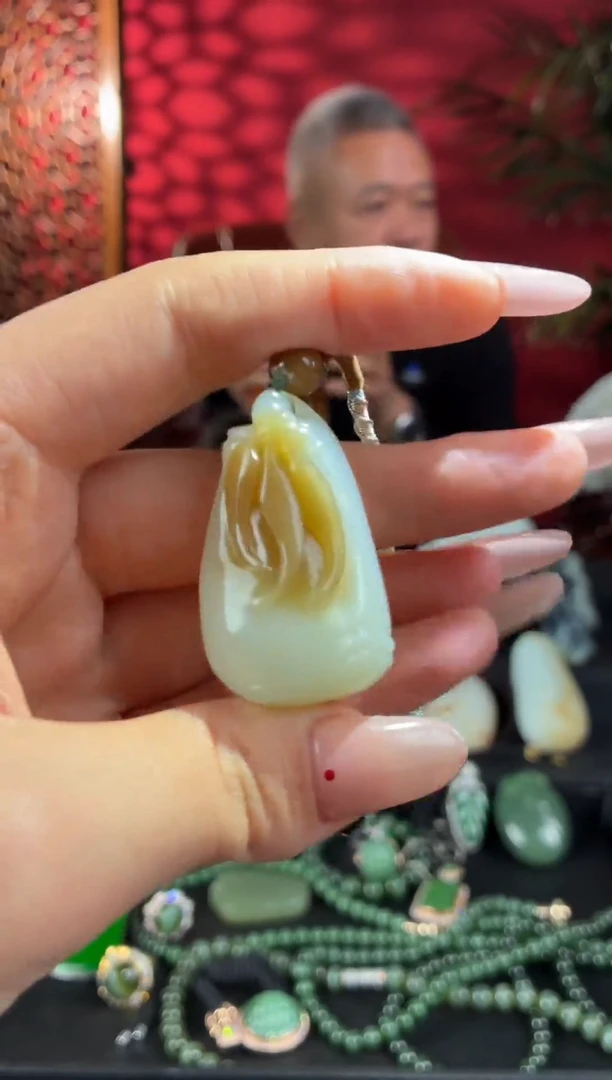 吊坠(不含链)未镶嵌和田玉节节高升