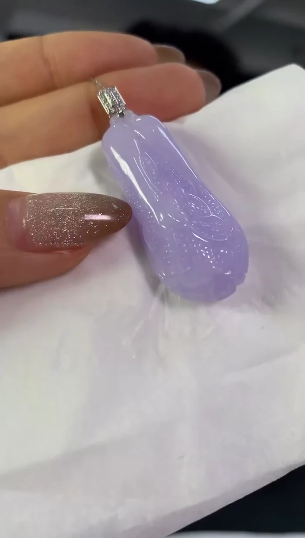 吊坠(不含链)18K金镶嵌翡翠白菜