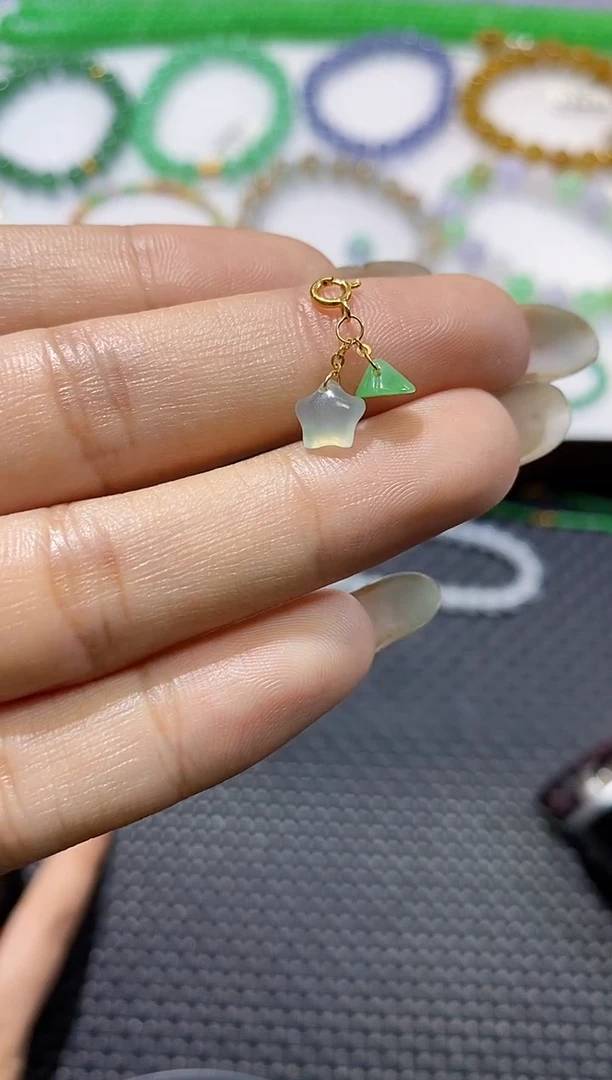 散珠翡翠小滴流挂件