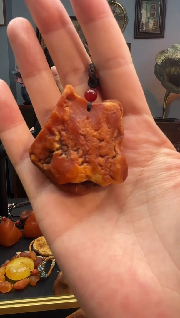 琥珀颈饰未镶嵌吊坠