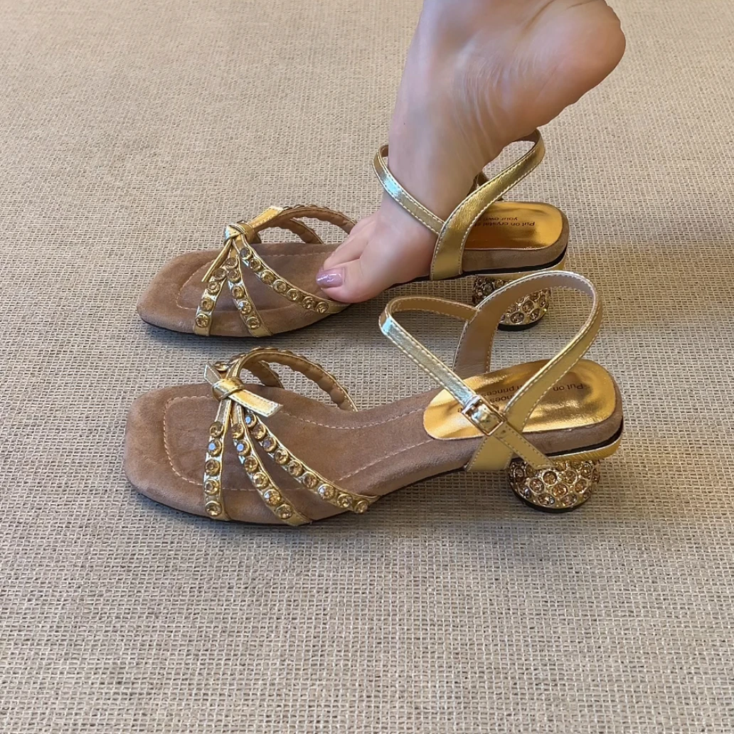 RubyL/4cm法式气质通勤水钻蝴蝶结一字带舒适百搭拼色露趾凉鞋