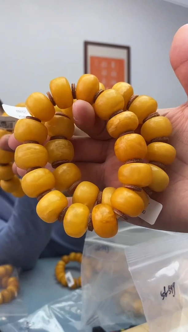 琥珀未镶嵌珠宝奇石假一罚十，多样性发一件056