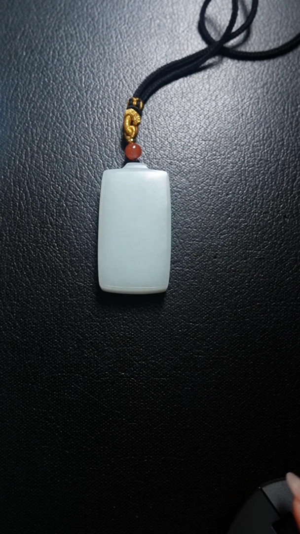 颈饰未镶嵌和田玉无事牌