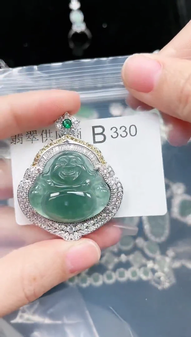 【闪购商品】翡翠颈饰未镶嵌330赠皮绳