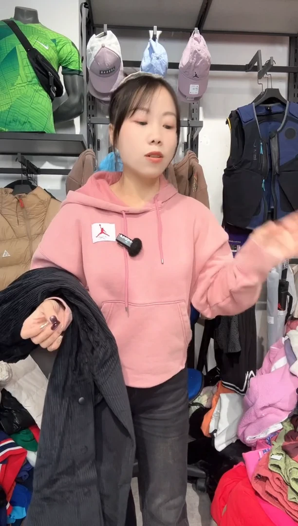 1087编码 耐克卫衣服饰过款为准 尺码XL