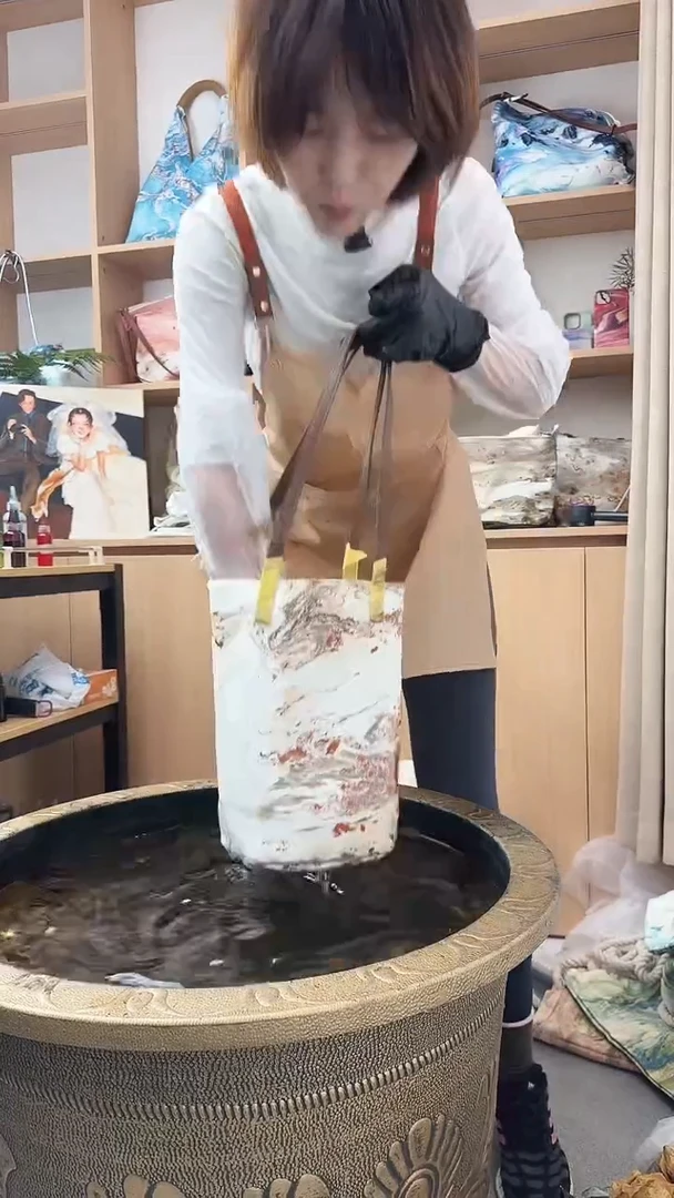 068非遗大漆纯手工水桶包