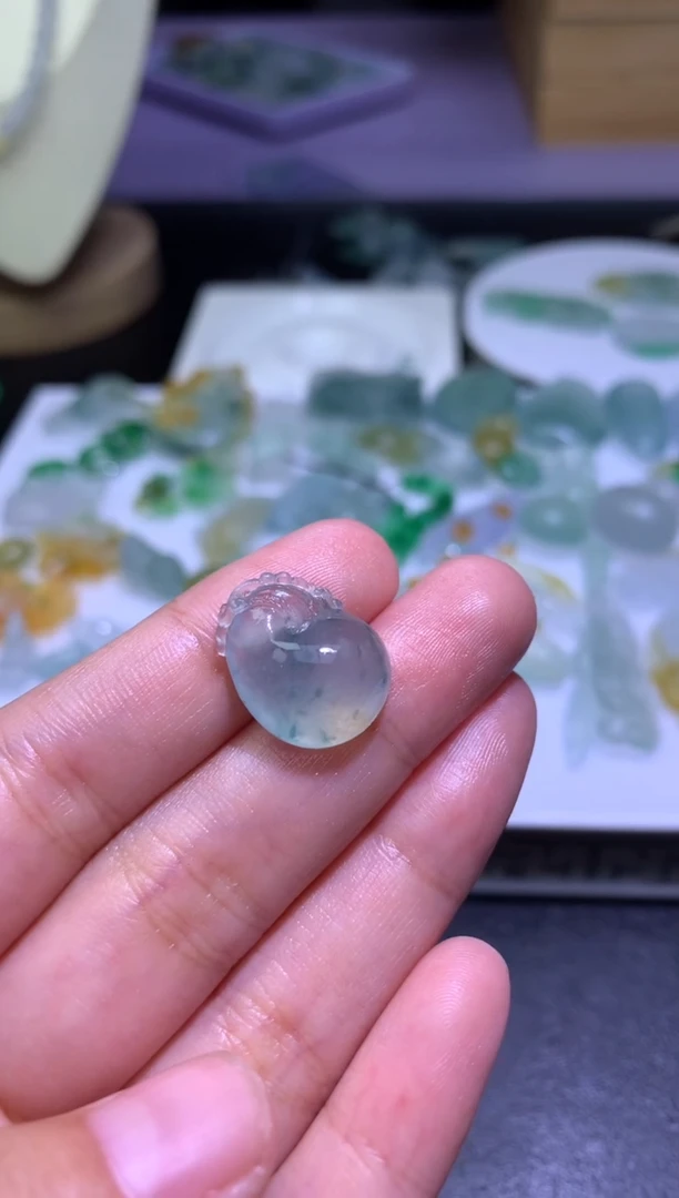 定制翡翠未镶嵌毛货