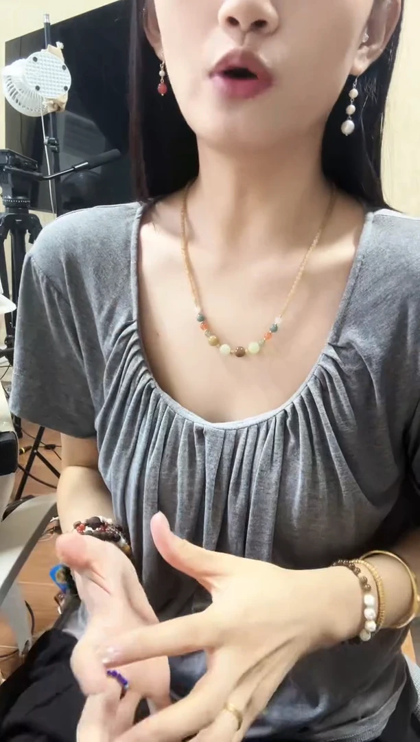 颈饰未镶嵌和田玉糖玉塔链