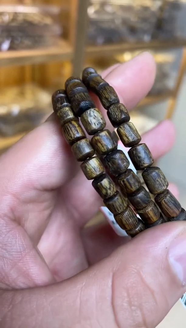 【闪购商品】沉香手串红金猊随型单圈多样性发其一