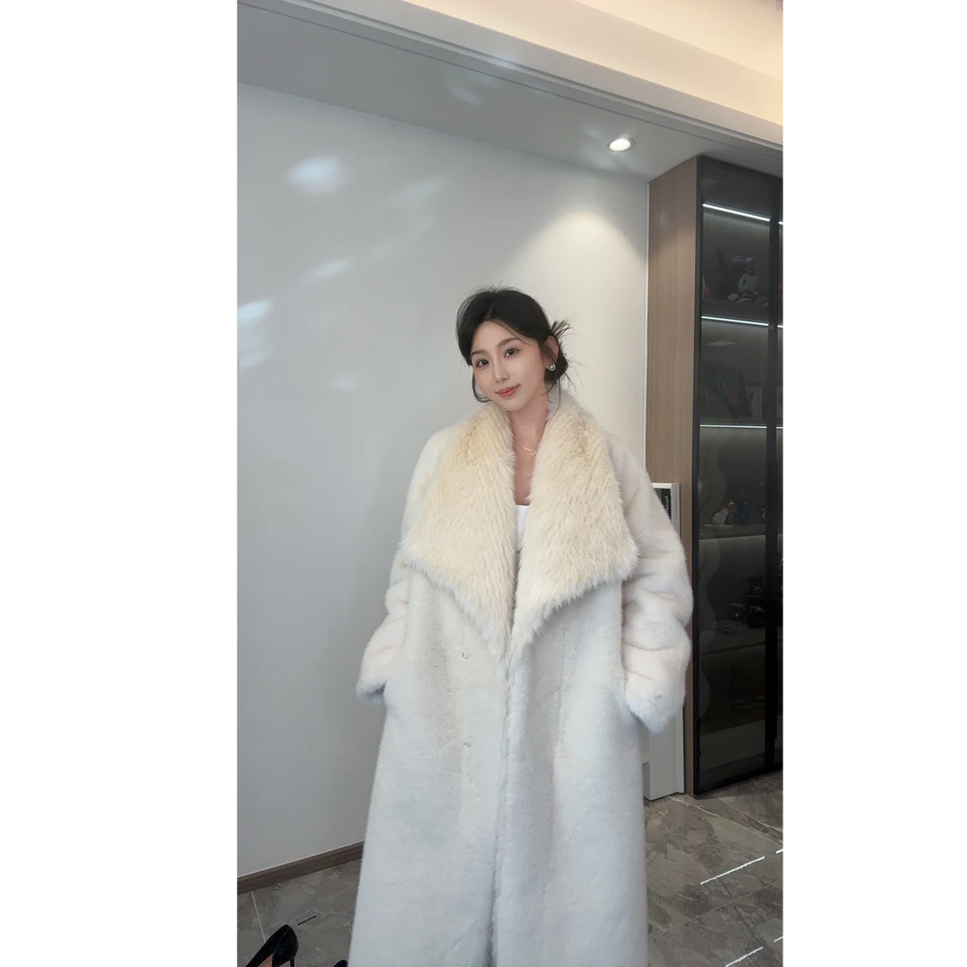 《洛凝专属》秋冬设计款欧貂绒外套 大翻领66096  2