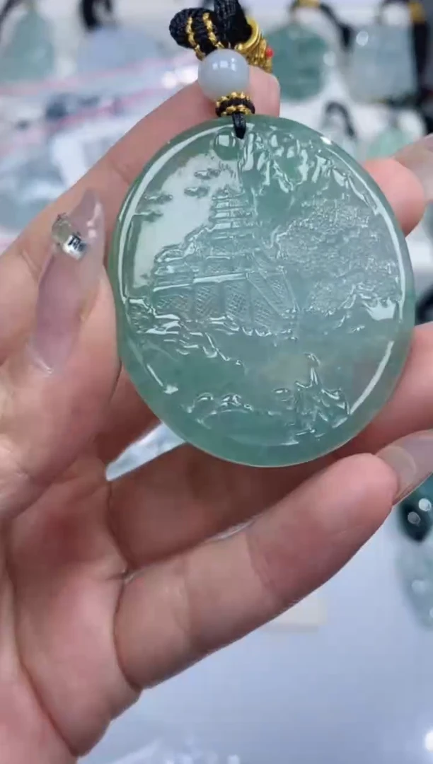 颈饰未镶嵌翡翠吊坠