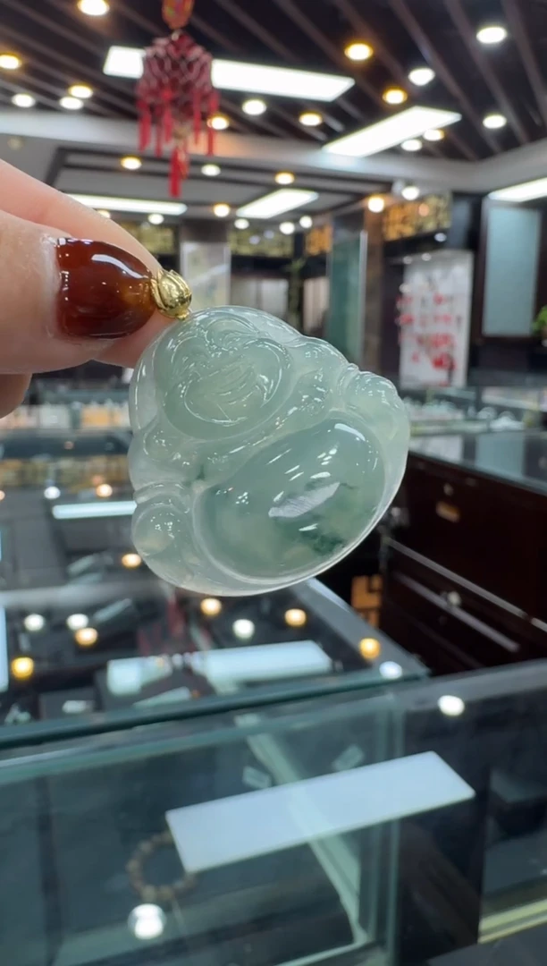颈饰18K金镶嵌翡翠佛公