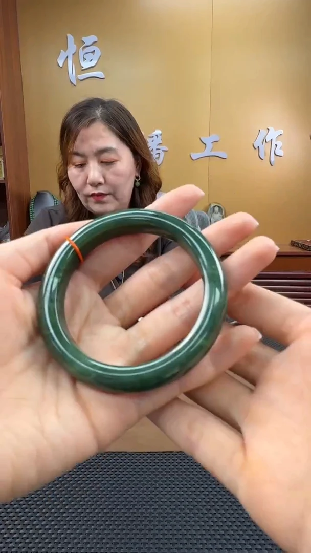 颈饰未镶嵌和田玉手镯59