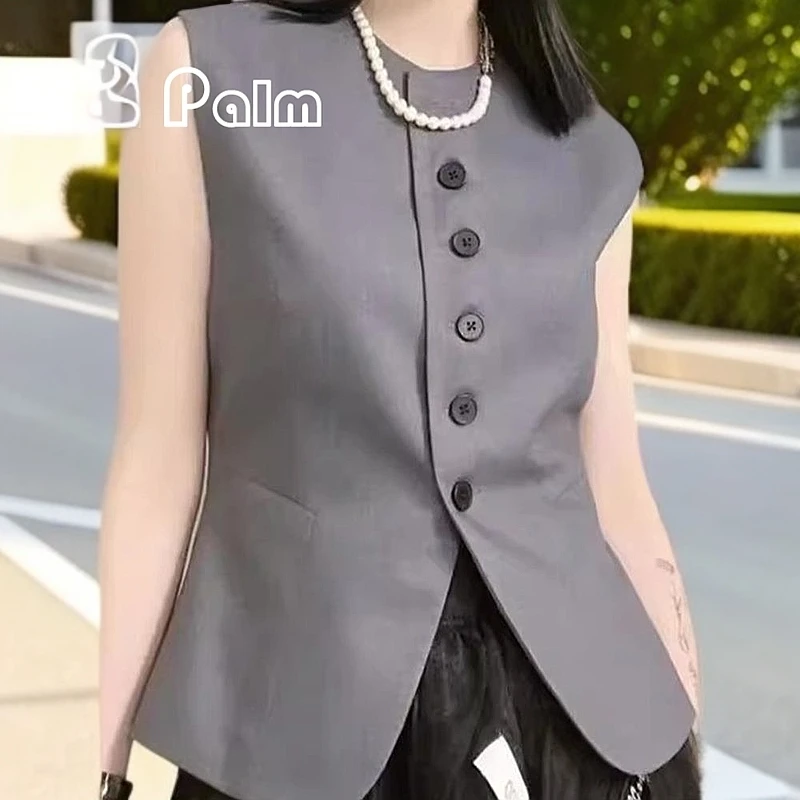 GiftPalm休闲风西装马甲早春新款设计感外穿短款无袖背心外套时尚