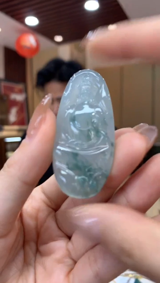 吊坠(不含链)未镶嵌翡翠观音