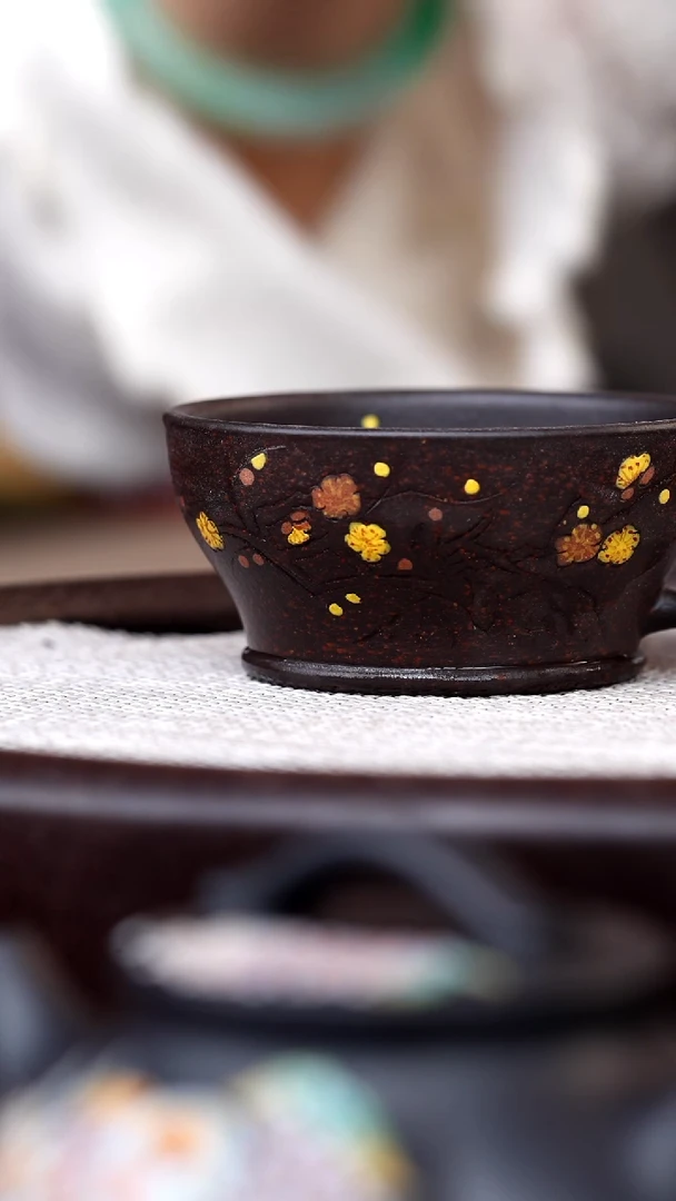 茶壶紫砂黑金沙手把杯彩刻梅花