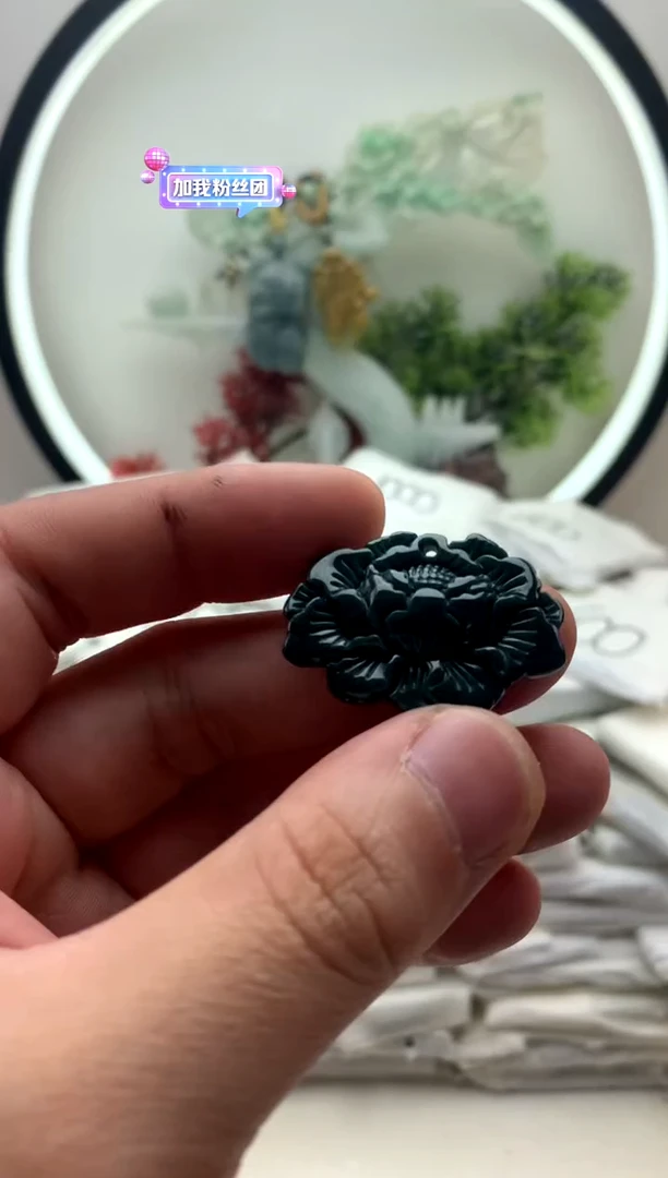 颈饰未镶嵌翡翠花开富贵