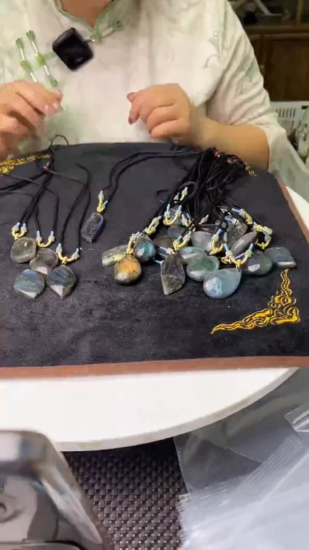 吊坠未镶嵌拉长石拉长石（大）吊坠D801多样性发其一