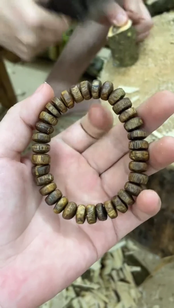 沉香手串棋楠沉香手串 多样性发货1串金