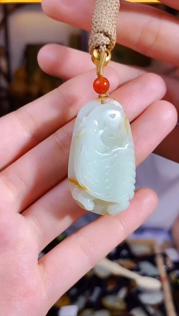 和田玉未镶嵌颈饰1