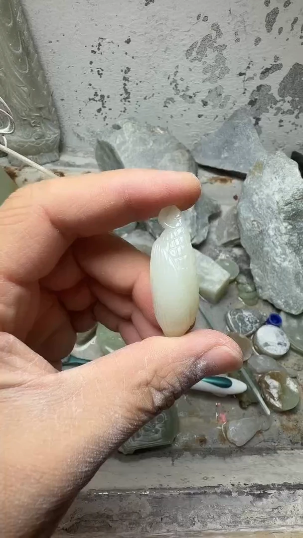 吊坠(赠链)未镶嵌和田玉玉米