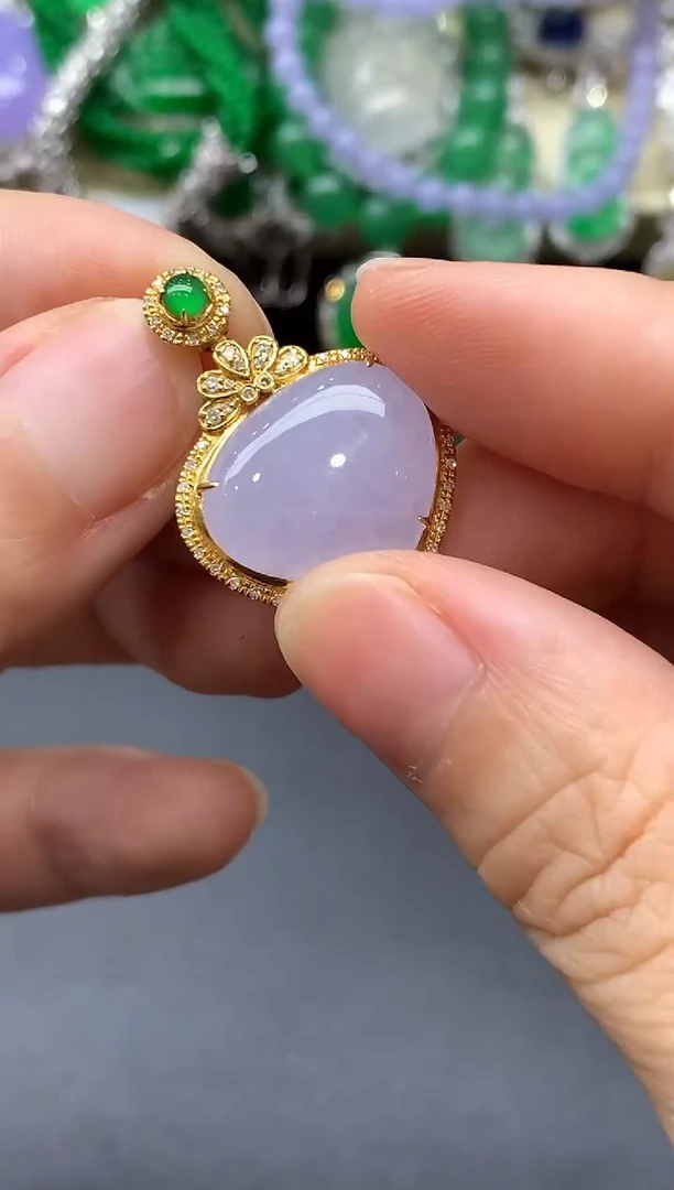 颈饰18K金镶嵌翡翠373-中国好珍宝