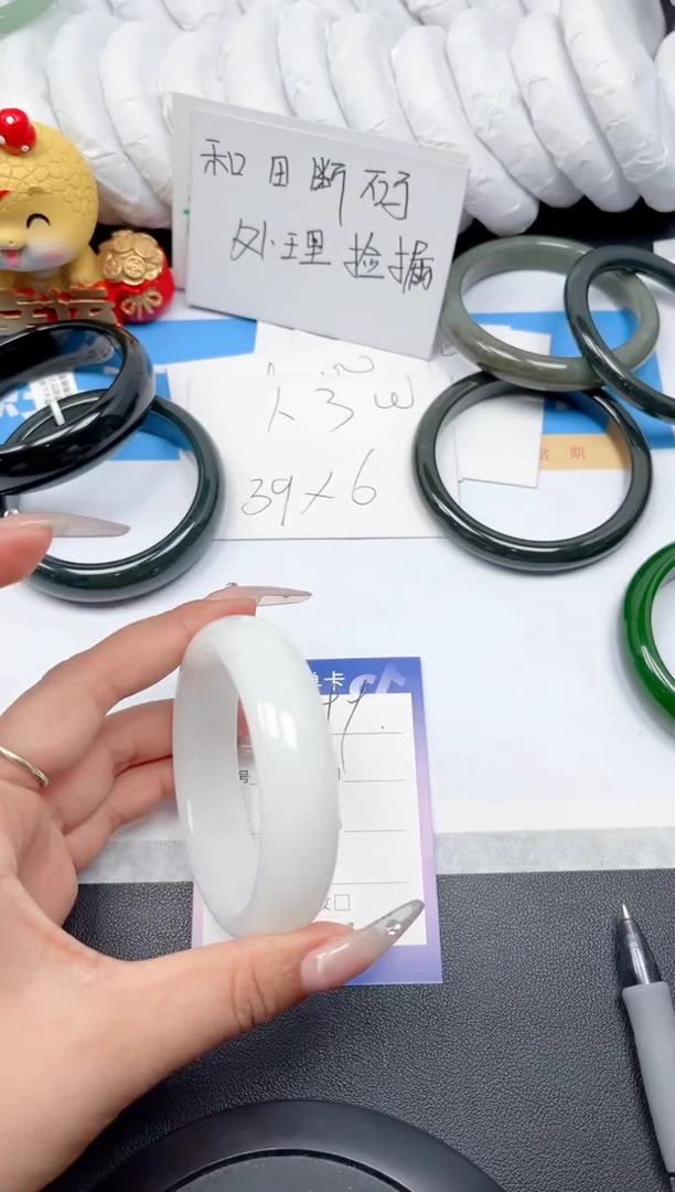 和田玉手镯未镶嵌199-宽胎白玉57