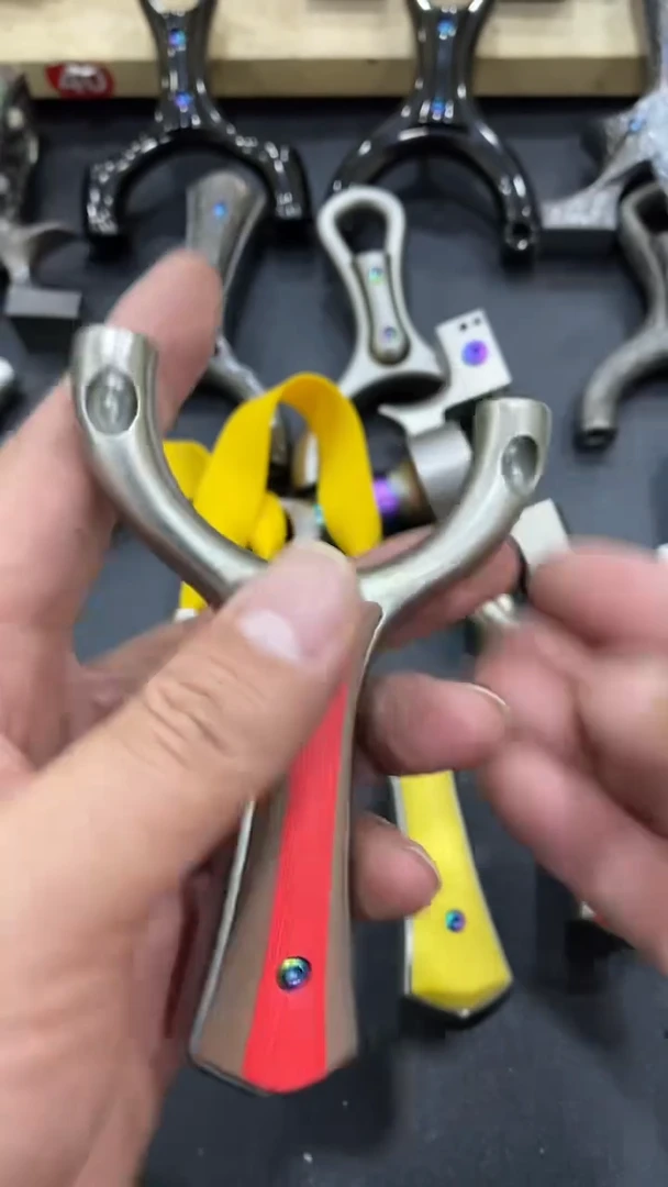 4*4毒舌牛角孔道顶卡弹弓