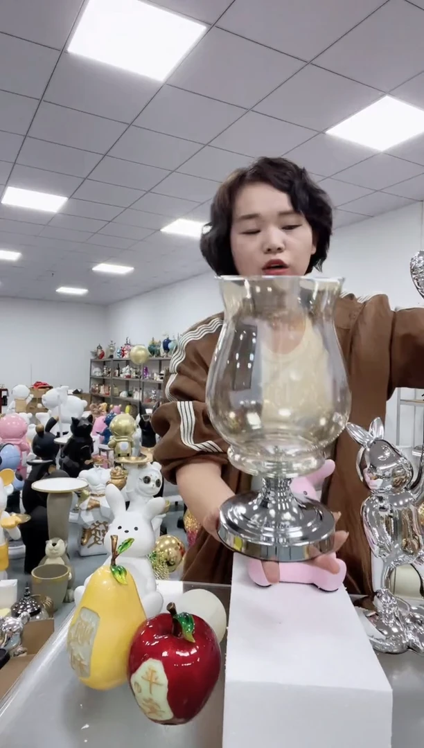 悦美广口玻璃花瓶