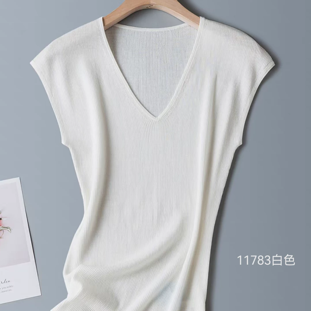 11783（部分无水洗唛，介意慎拍） SANFAN新款净版V领针织背心