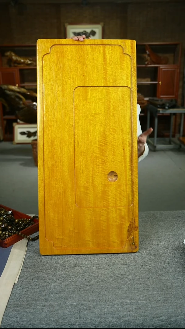 大叶金丝楠82-38-4