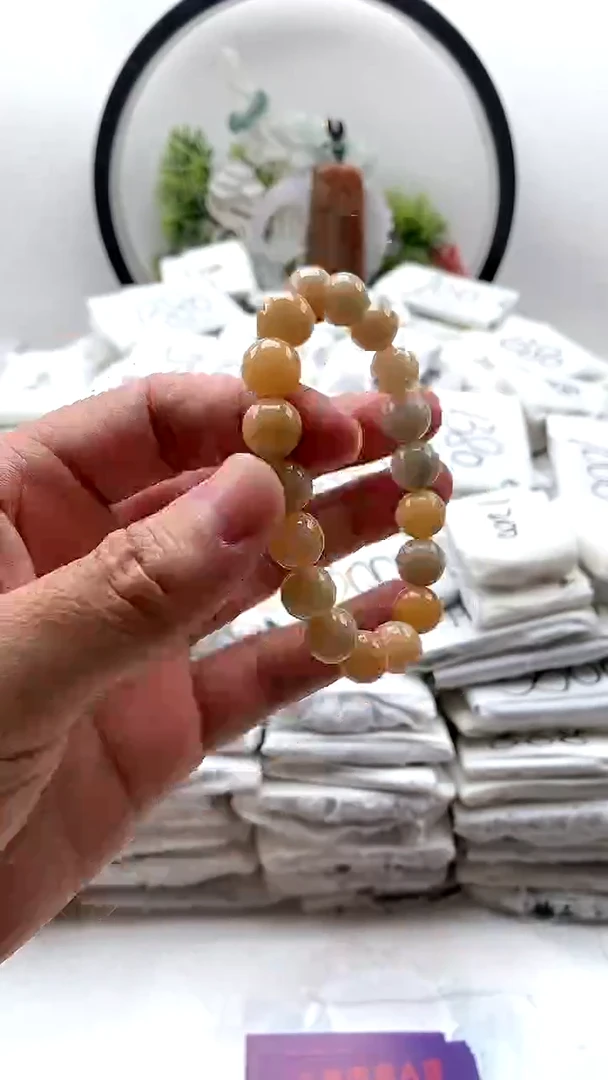 翡翠未镶嵌颈饰手串