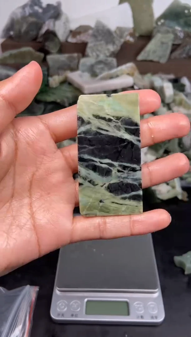 未镶嵌和田玉摆件85