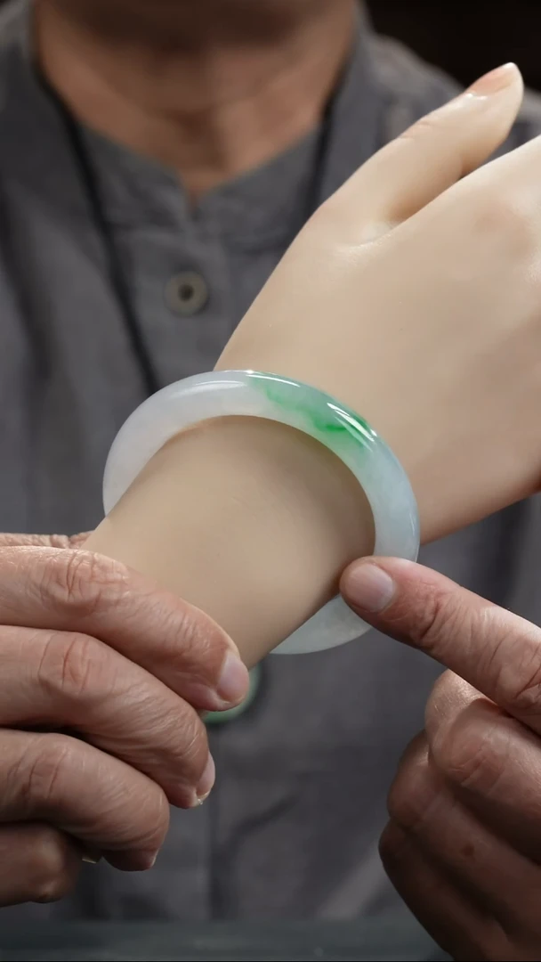 未镶嵌手镯翡翠221·