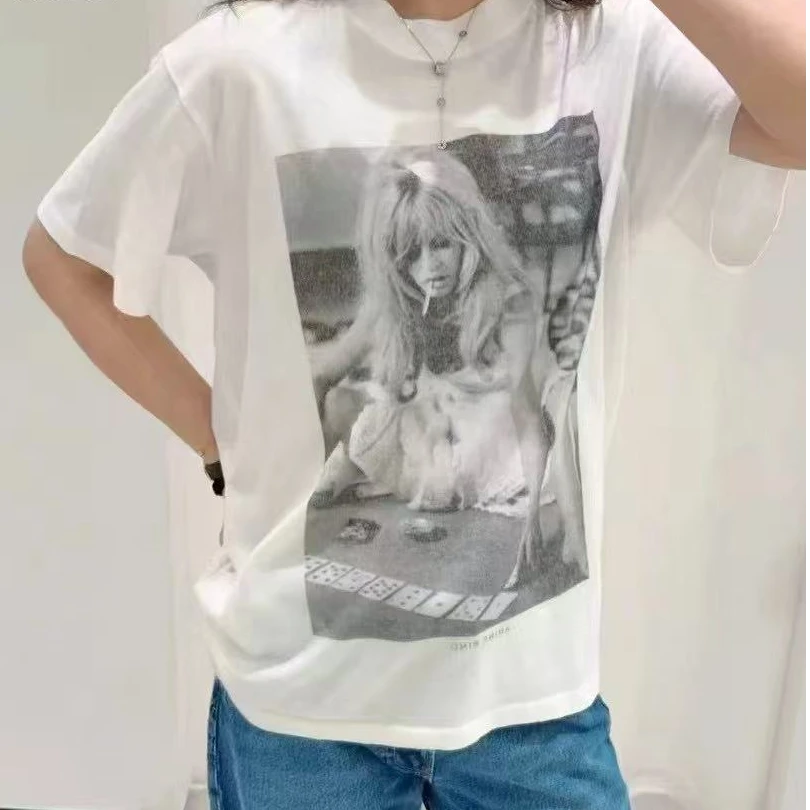 GXW2025SS 美式复古做旧人像字母印花T恤