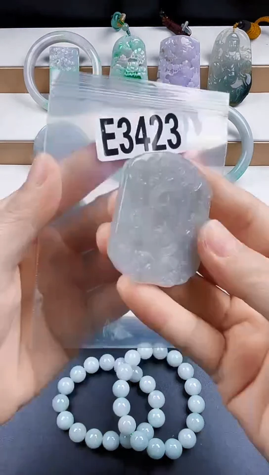 颈饰未镶嵌翡翠天然翡翠吊坠挂件