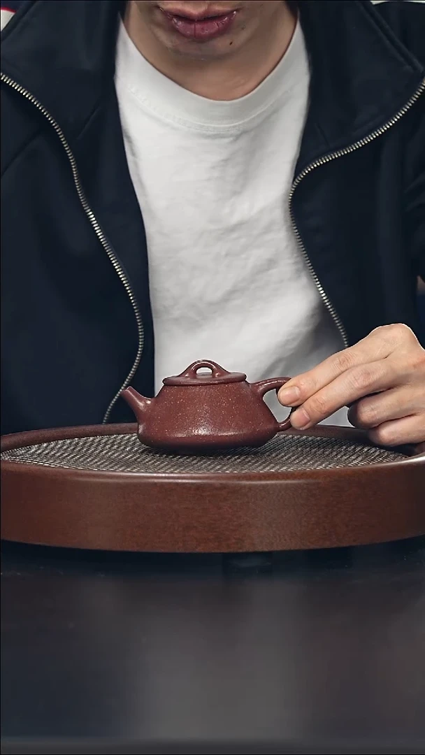 茶壶紫砂平盖石瓢-紫玉金砂-全手工微微瑕-160cc