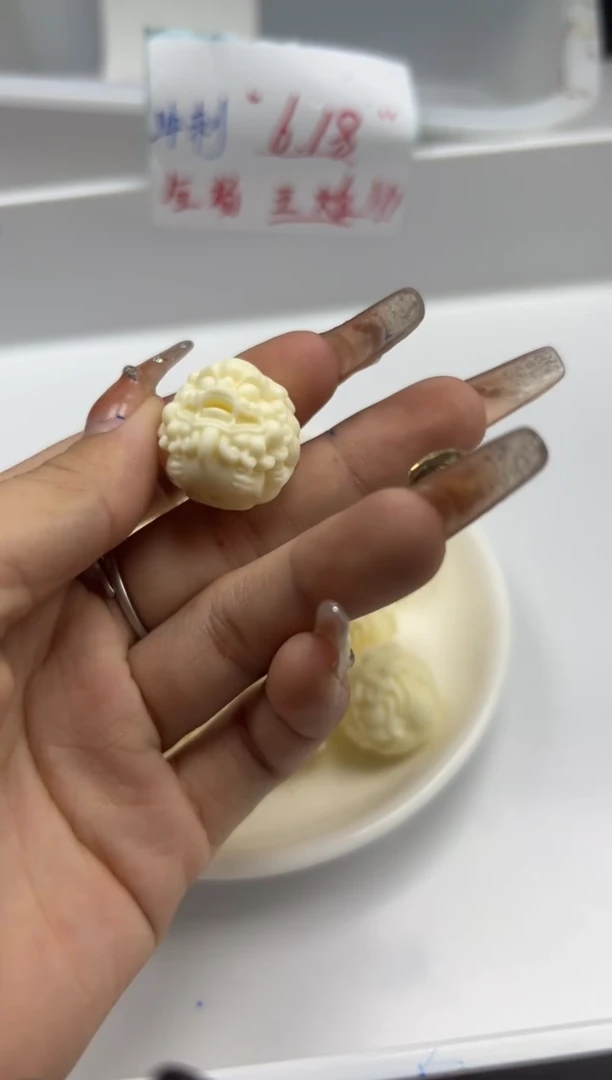 檀香木散珠w2700牙牙龙珠20mm*2个