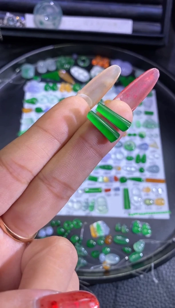 未镶嵌挂件翡翠柱子