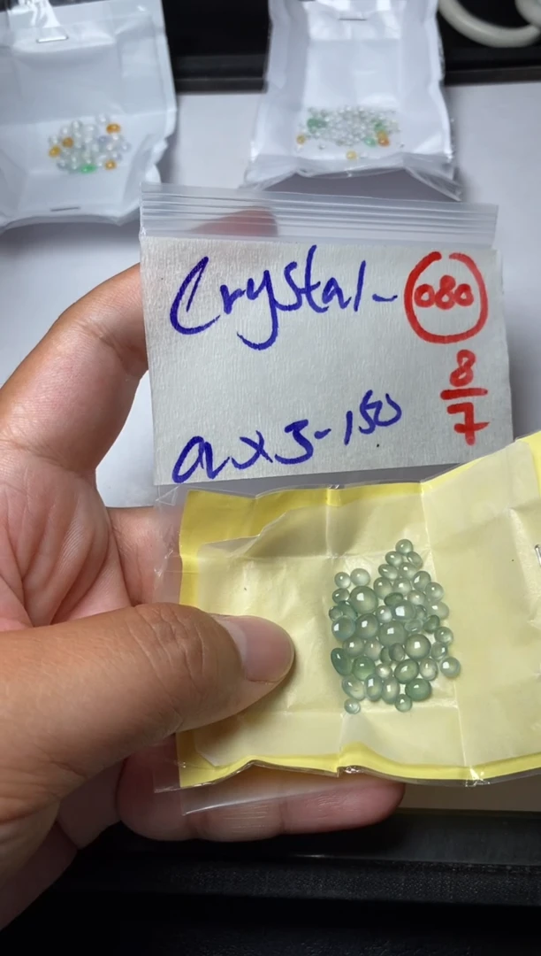 定制翡翠未镶嵌C****~缅甸天然翡翠A货80