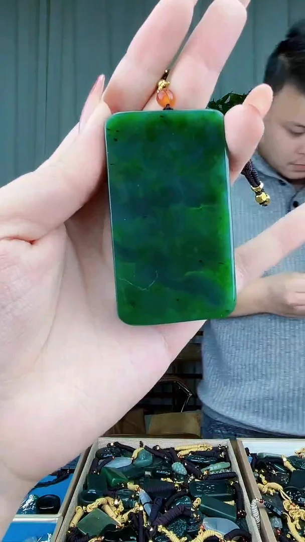 未镶嵌和田玉挂件和田玉拍一发一，多样性发货