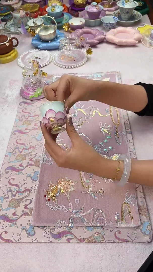 94灵玺贡坊 莲花杯