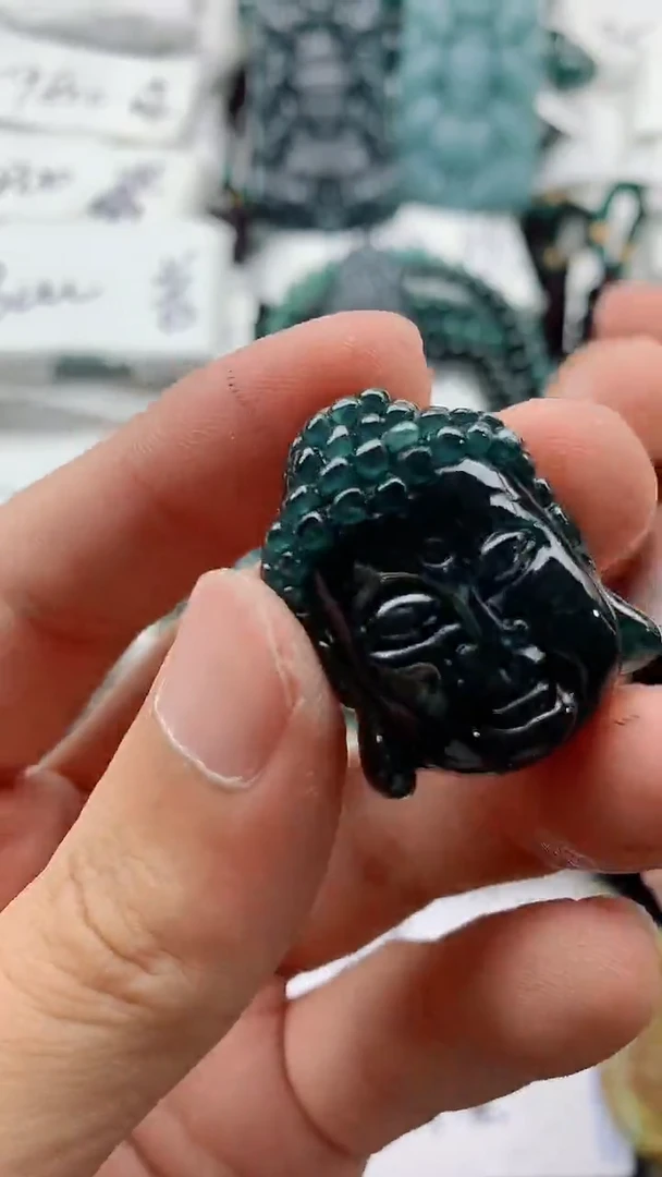 翡翠未镶嵌颈饰88888888888