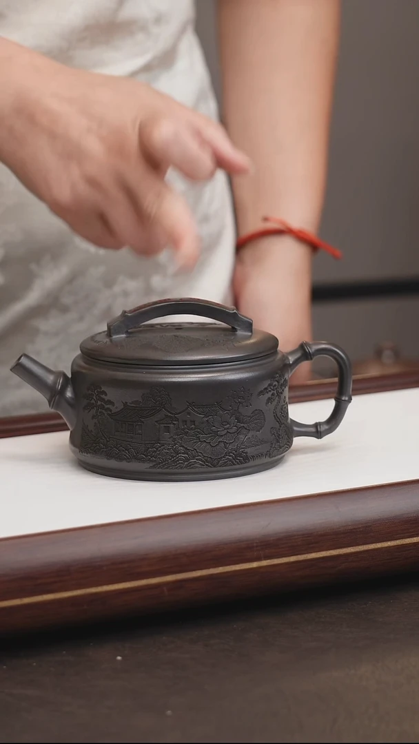茶壶紫砂荷花汉瓦