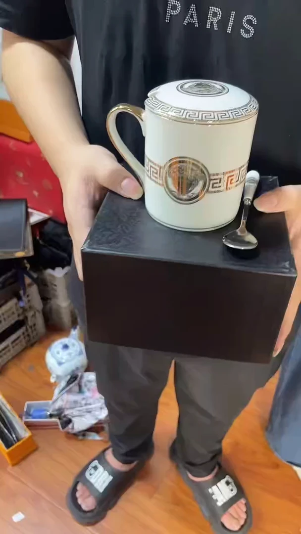 杯鸿辉家品牌瓷器，京东包邮！