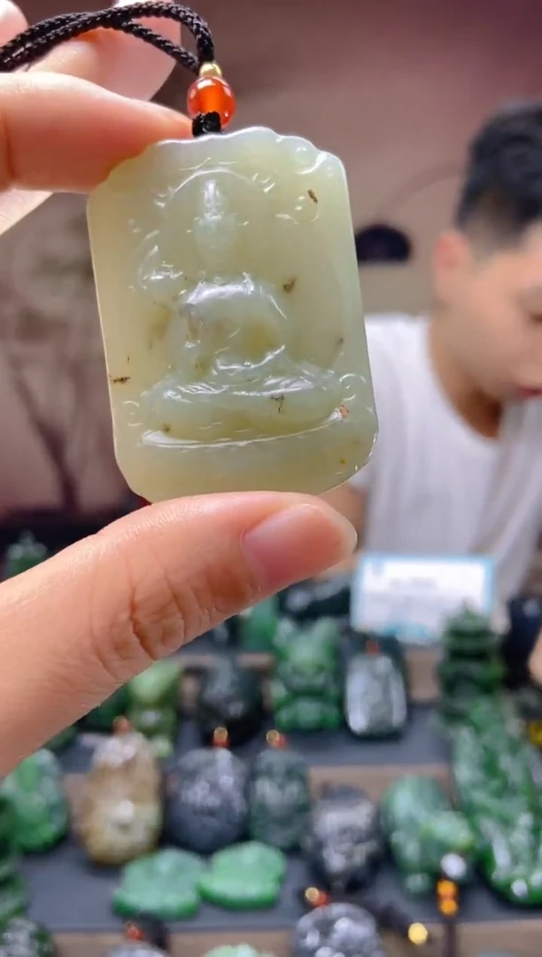 颈饰未镶嵌和田玉1