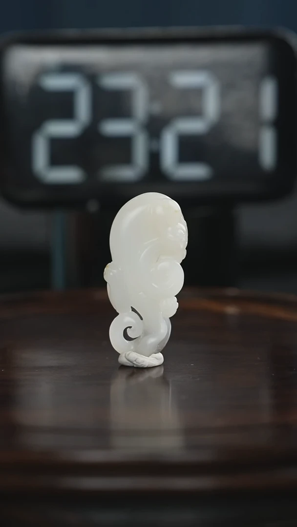 颈饰未镶嵌和田玉和田玉赤龙