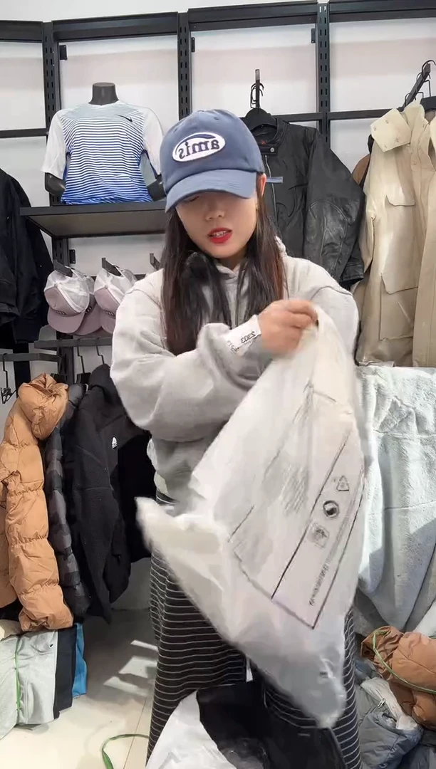 2407   编码  瑕疵直播间过款为准 尺码  ·  微瑕