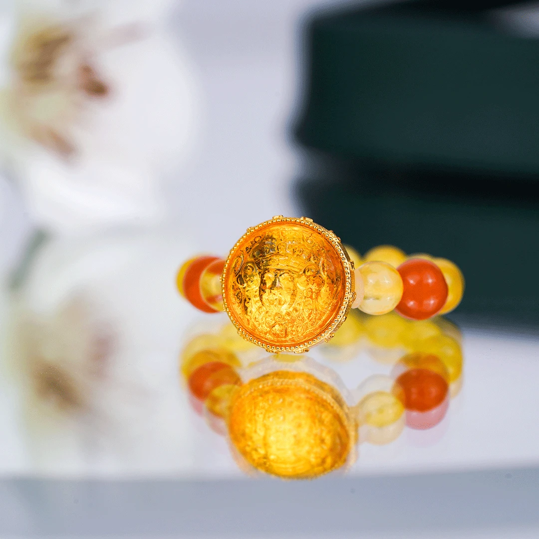 琥珀扎基拉姆南红戒指